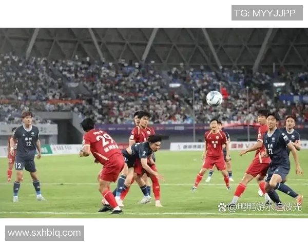 南京足球队实力引发热议球迷对球队表现的不同看法与争论